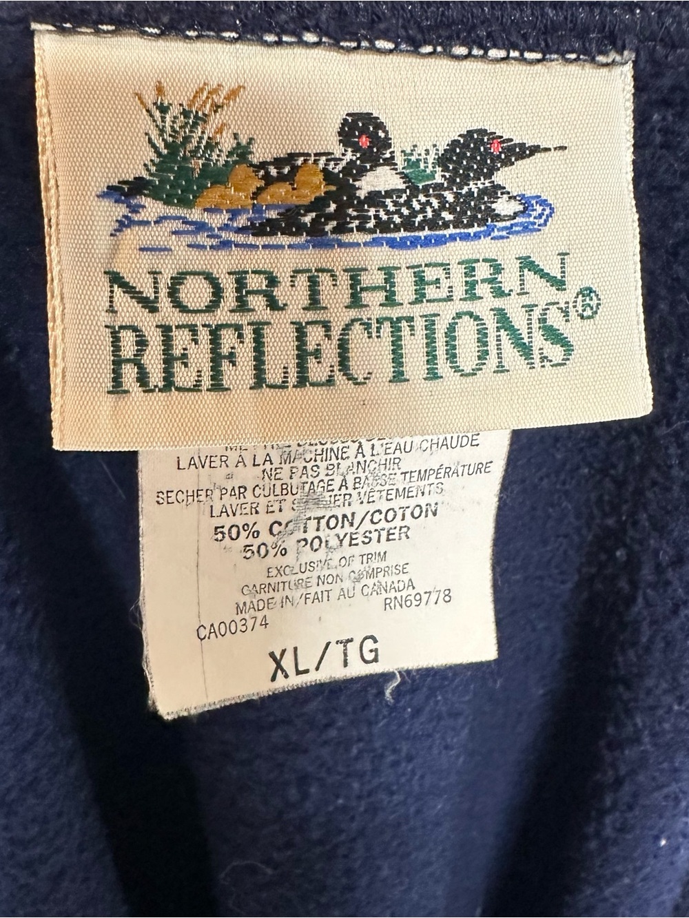 Northern Reflections Navy V-Neck Button Cardigan with Pastoral Sheep Scene - Picture 2 of 2